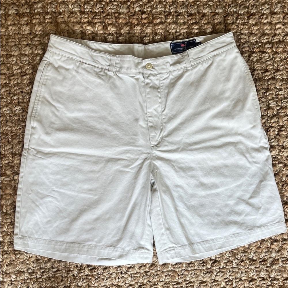 Vineyard Vines Men’s Light Cream Tan Khaki Shorts 38 100% Cotton Twill Preowned